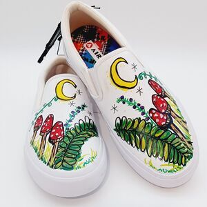Mushroom Nature Handpainted Shoes Womens 10 Airwalks New